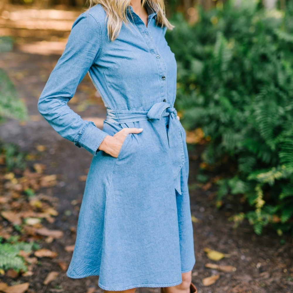 EUC Draper James Size 4 Long Sleeve Chambray Shirt Dress!!
